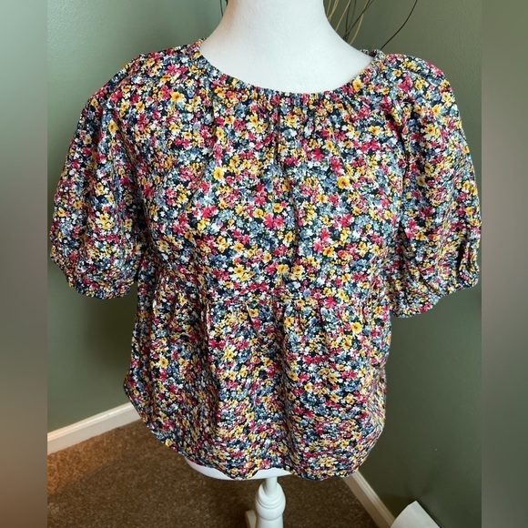 Old Navy baby doll top colorful floral size S. - Picture 2 of 6